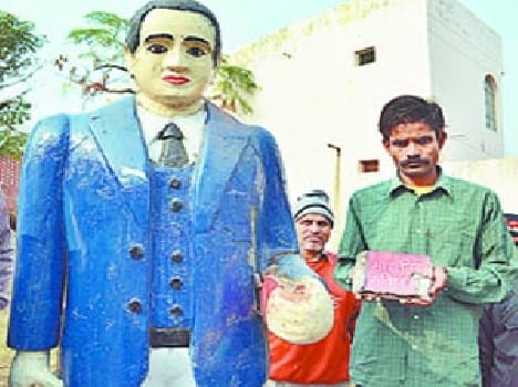 Ambedkar's statue broken in Meerut